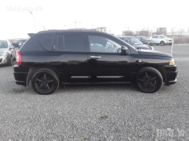 Jeep Compass Sport 2.4i 4x4, снимка 4 - Автомобили и джипове - 48883375