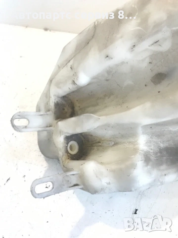 Резервоар за чистачки за Alfa Romeo 156 2005 1.9 M-Jet Оригинален B805, 017105, снимка 3 - Части - 53095776