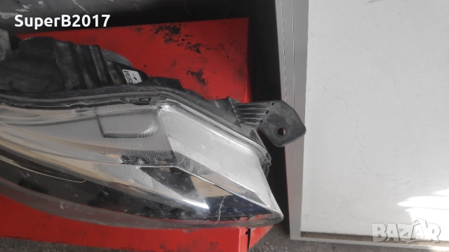 Продавам - оригинален десен фар за Toyota ProAce 2019 г, снимка 3 - Части - 52193310