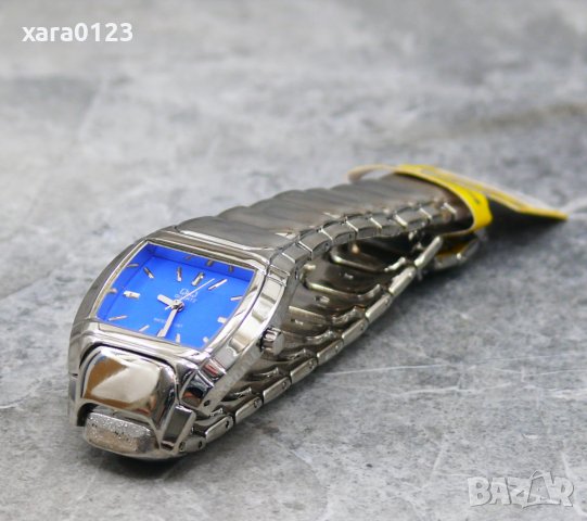 Дамски часовник Q&Q GA75-222, снимка 7 - Дамски - 29484247