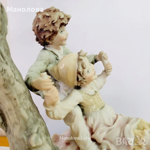 Голяма фигура Capodimonte подписана B. Merli. , снимка 12 - Колекции - 53123877