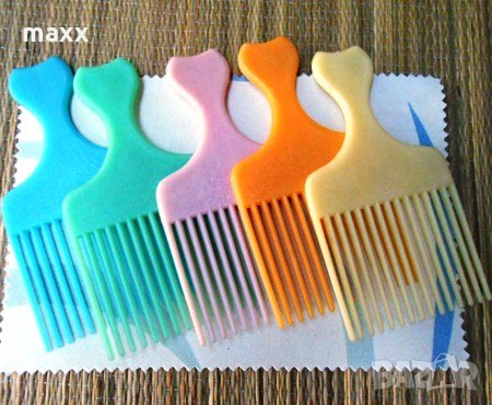 гребен пластмаса различни цветове , снимка 2 - Аксесоари за коса - 30634625