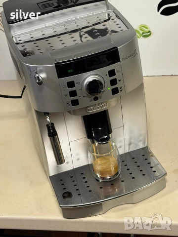 Кафемашина кафе автомат delonghi magnifica S с гаранция, снимка 3 - Кафемашини - 53002022
