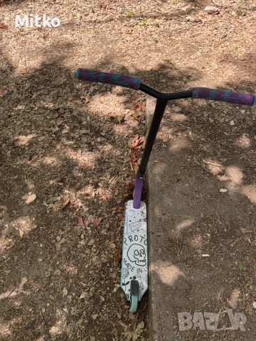 envy scooter purple and blue 