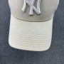 New York Yankees x New Era Baseball Cap One Size Шапка с Козирка Бежова Mesh, снимка 2