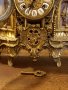Масивен бронзов механичен часовник с два свещника петици, снимка 11
