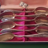 Сребърни сребро лъжички лъжици Руски в кутия, снимка 1 - Прибори за хранене, готвене и сервиране - 30002986