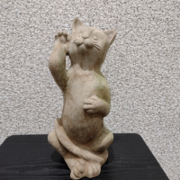 Градинска глинена котка , снимка 1 - Градински мебели, декорация  - 44765954