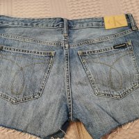 Дамски къси панталони MID RISE DENIM SHORTS, Размер W30, снимка 3 - Къси панталони и бермуди - 31068736