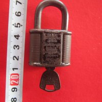 Немски марков катинар с ключ ключе , снимка 1 - Други стоки за дома - 30940045