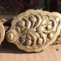 Възрожденски бронзови пафти с колан , снимка 4 - Антикварни и старинни предмети - 34523289