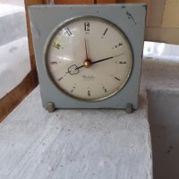 Стар шотландски електрически часовник, снимка 2 - Антикварни и старинни предмети - 38126825