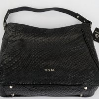 Кожена дамска черна чанта марка Keshia , снимка 4 - Чанти - 38437670