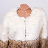 Дамско късо пухено палто – в два цвята , снимка 1 - Якета - 30779528