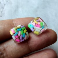 Цветни обеци от смола Захарни  пръчици Ръчна изработка Обици , снимка 1 - Обеци - 29421953
