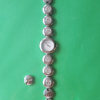 DKNY часовник с камъни Swarovski, снимка 8 - Дамски - 30402306