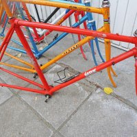 Шосейни рамки от ретро велосипеди, снимка 2 - Части за велосипеди - 34096391