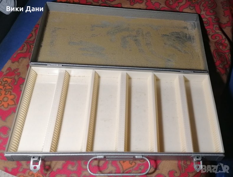 Франция неръждаем метален куфар за 252 диапозитива, снимка 1