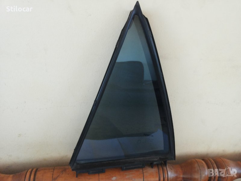 Стъкло врата/триъгално/Toyota Auris 07-12г задно ляво, снимка 1