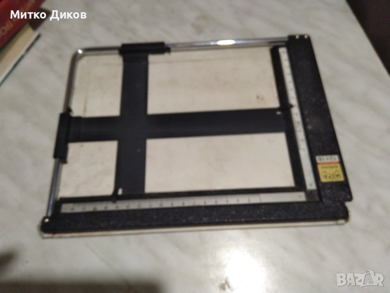 Рамка за оразмеряване на снимки фотоси от соца WZFO Warszawa made in Poland 13x18, снимка 1