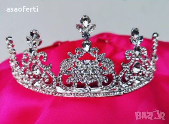 Луксозна Корона за глава, снимка 1