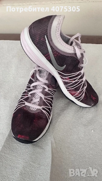 Чисто нови NIKE , снимка 1