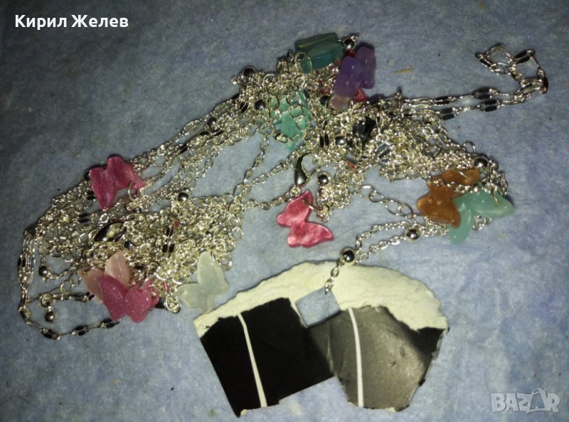 НЕЖНО ПОСРЕБРЕНО АРТ КОЛИЕ с ЦВЕТНИ ПЕПЕРУДКИ ФИНА ВЕРИЖКА 38933, снимка 1