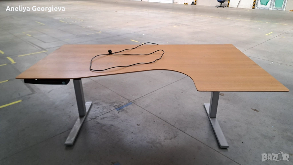 Електрическо ергономично офис бюро – регулируема височина, снимка 1