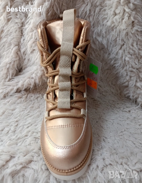 Дамски боти от изкуствена кожа,в комбинация с промазан плат, код 282/55, снимка 1