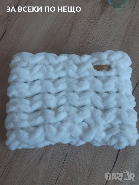 Пухкава шал- яка, снимка 1