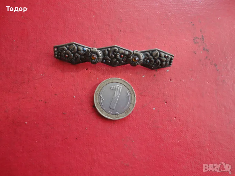 Старинна позлатена брошка с камъни 34 , снимка 1