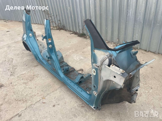 Десен праг с колонка и заден десен панел от Suzuki Ignis AllGrip 4WD 4x4 1.2i, 90 ph, 23 000 км, снимка 2 - Части - 52320965