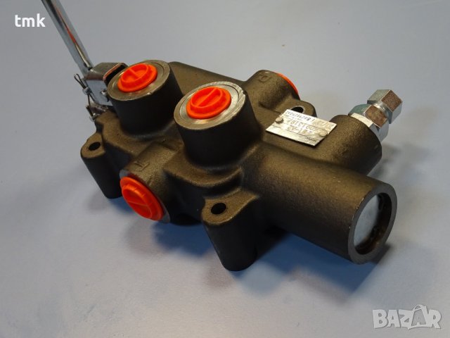 Хидравличен разпределител ръчен за цепачки "Бъдещност" P81/A2-G 1секция, снимка 8 - Резервни части за машини - 42889079
