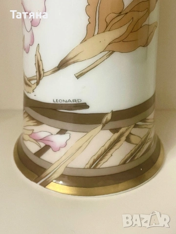 Немска порцеланова ваза от HUTSCHENREUTHER AND LEONARD, 28 см, снимка 5 - Вази - 53145458