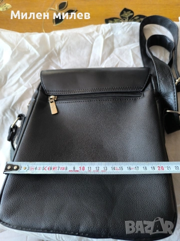 продавам чисто нови мъжки чантички, снимка 7 - Чанти - 53160422