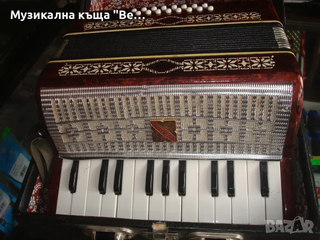 Акордеон /руски/ 16 баса, снимка 2 - Акордеони - 56225786