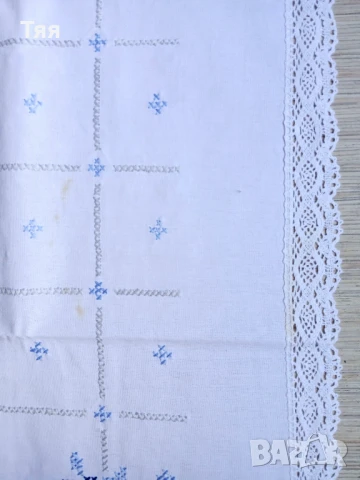 Бродирана покривка , снимка 8 - Покривки за маси - 51386644