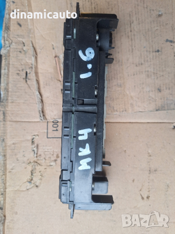 Панел за климатроник Golf 4, снимка 2 - Части - 44596800