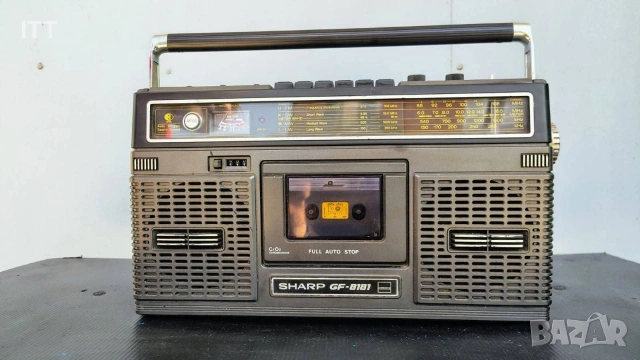 ПРОДАВАМ МНОГО ЗАПАЗЕН РЕТРО КАСЕТОФОН КЛАСИКА ( SHARP GF-8181 JAPAN) 