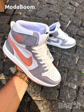 Дамски кецове Nike