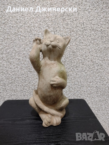 Градинска глинена котка , снимка 1 - Градински мебели, декорация  - 44765954