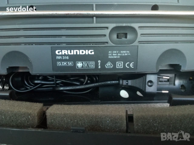 Оригинален немски радиокасетофон.За ремонт,части., снимка 5 - Радиокасетофони, транзистори - 51280577