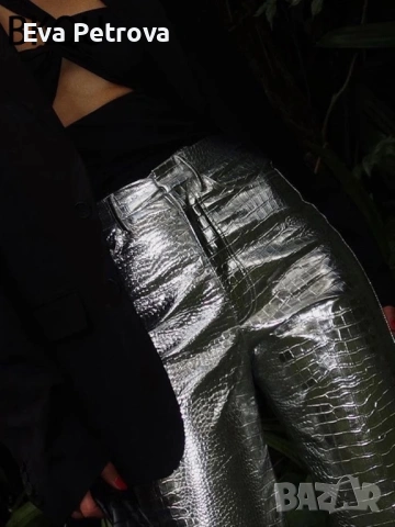 Кожен панталон сив  питон принт 27 S, снимка 3 - Панталони - 54341569