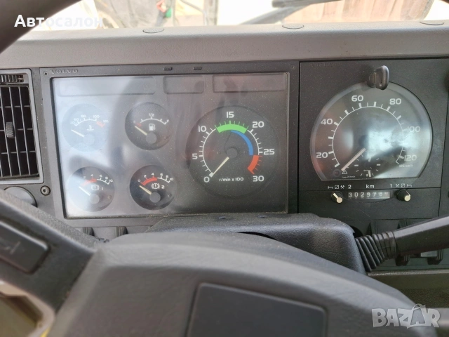 Волво FL 7 камион с кран, снимка 11 - Камиони - 54362457