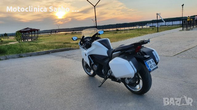 HONDA VFR 1200F 2010g.регистриран,напълно обслужен топ състояние , снимка 9 - Мотоциклети и мототехника - 36672740