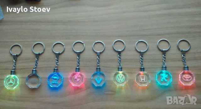 Светещи Led ключодържатели за автомобил с лого, снимка 4 - Аксесоари и консумативи - 40471490