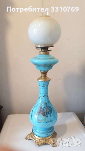 Изключително рядка антикварна находка белгийска стъклена банкетна луксозна газена лампа. 
