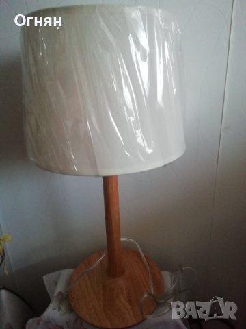 Нощна лампа, снимка 3 - Настолни лампи - 40172083