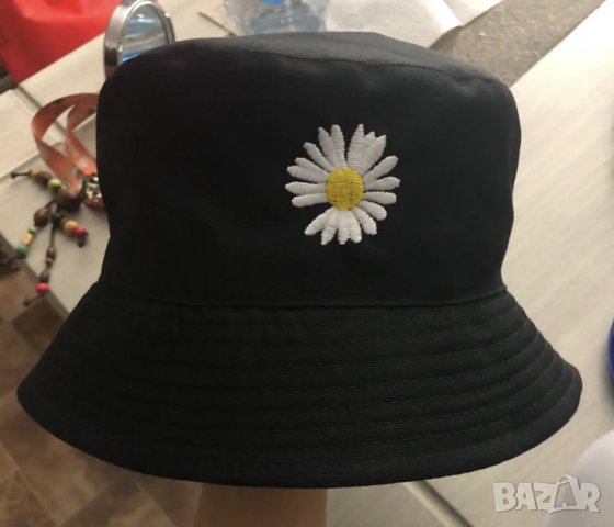 Нова Шапка идиотка, снимка 2 - Шапки - 41907193