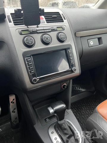  Vw touaran , снимка 17 - Автомобили и джипове - 52344163